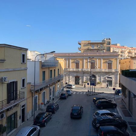 Agora B&B Urban Relais Canosa di Puglia Exterior photo